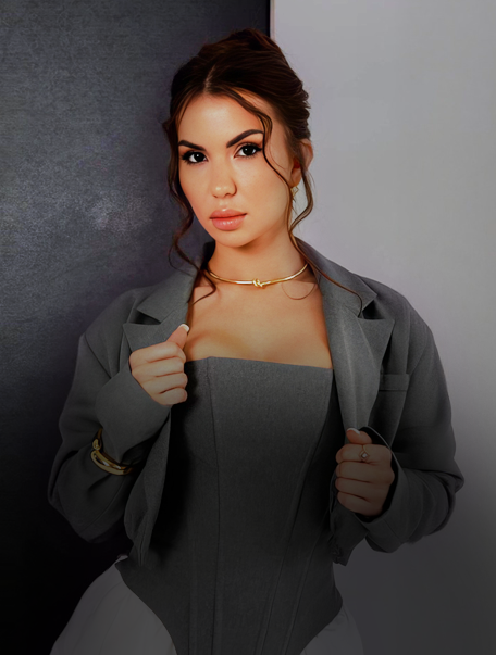 Доктор Дрожжина Карина Тагировна - врач-косметолог с 10+ летним опытом работы в области эстетической медицины